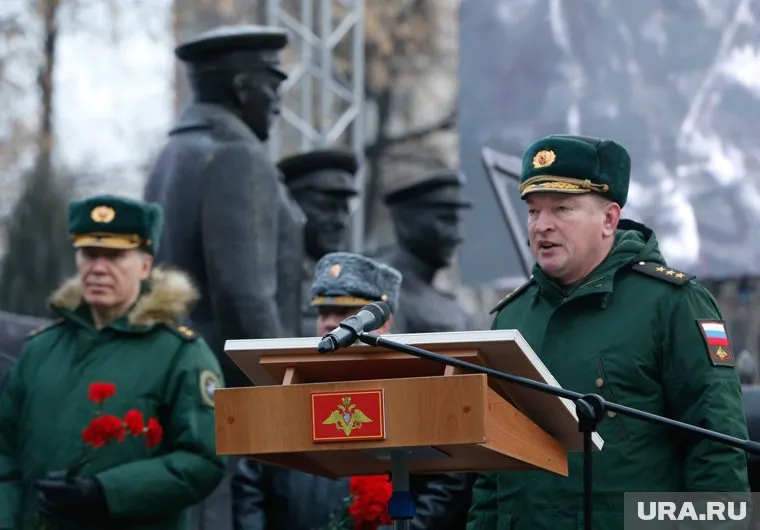 Александр Лапин уже приступил к исполнению новых обязанностей, поделился источник