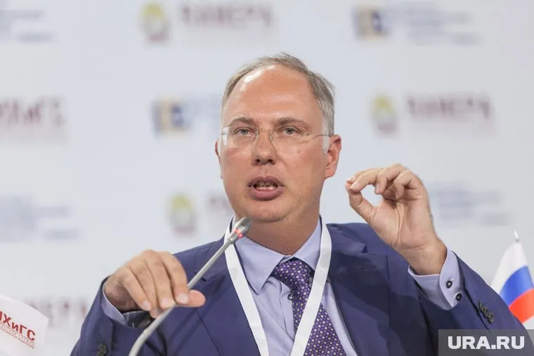 В феврале 2022 года будет готово несколько сотен миллионов доз вакцины от нового штамма «Омикрон», заявил Кирилл Дмитриев