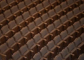 Путин вручил медаль Пушкина актеру русского театра драмы Сергею Матвееву