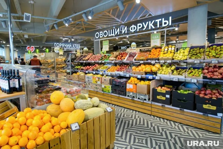 В магазине есть своя пекарня и зона с кофе и свежевыжатым соком