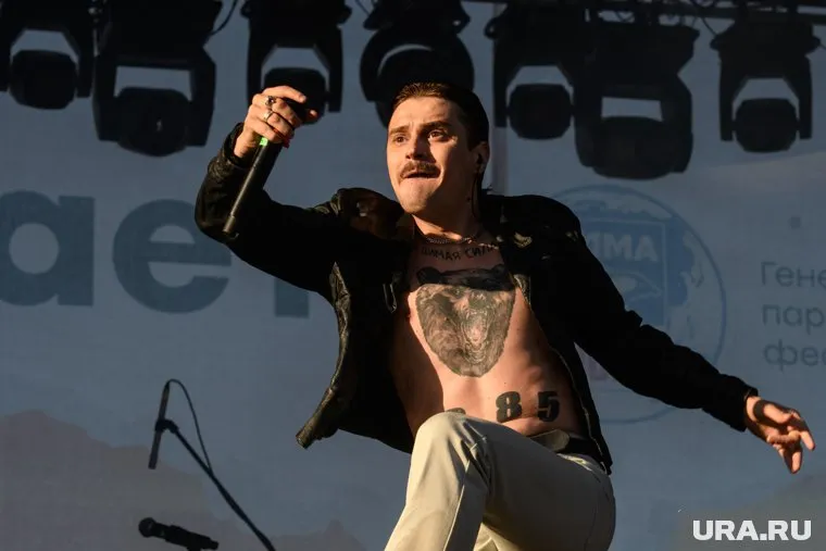 Подписчики Ильи Прусикина размещают видео с его танцующей 3D-фигуркой