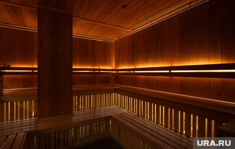 На площади клуба находится баня и дома в стиле "хай-тэк"