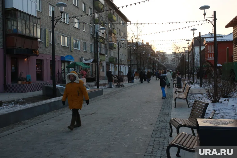 На пешеходной улице Дзержинского преобразят старый пятиэтажный дом