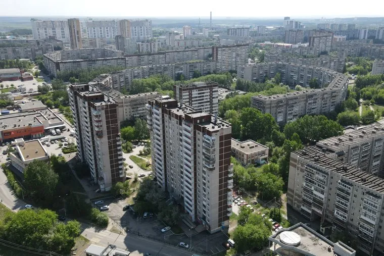 Дорожная ситуация в связи с ремонтом моста на улице Блюхера. Екатеринбург