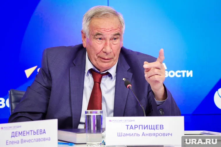 Главу Федерации тенниса России внесли в базу «Миротворца»*