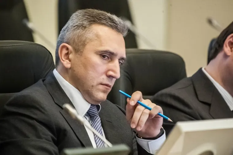 Городская дума. Тюмень, моор александр