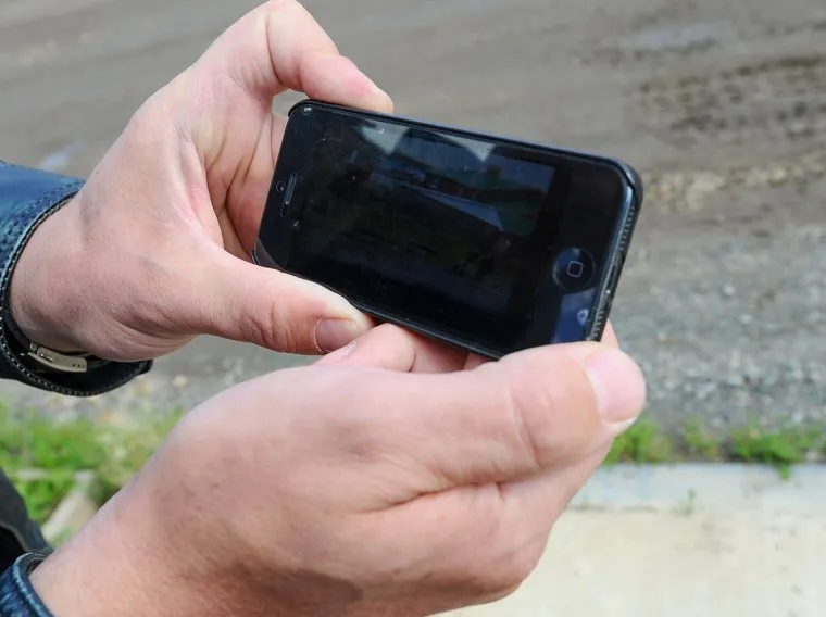 Конфликт в Долгодеревенском Сосновского района с гастарбайтерами. Челябинск., телефон, айфон, iphone