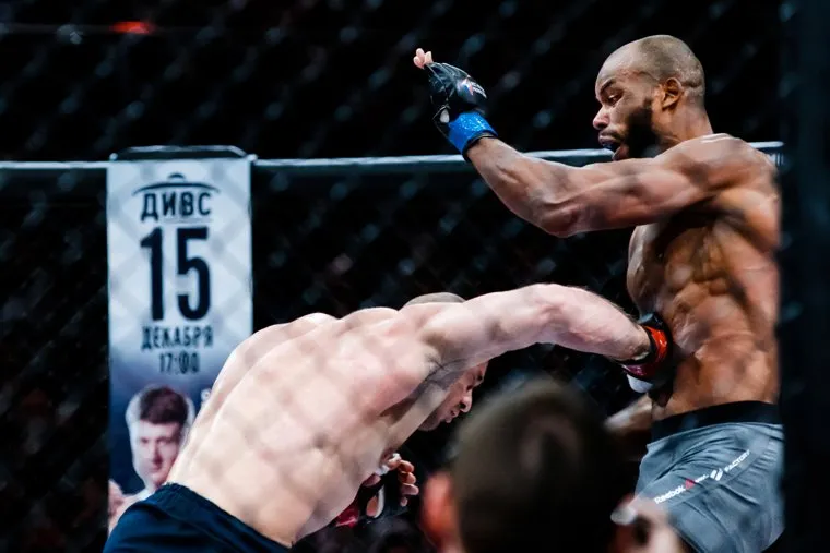 Бой в клетке: Иван Штырков против Кристиана М.Пумбу. Екатеринбург, штырков иван, кристиан мпумбу