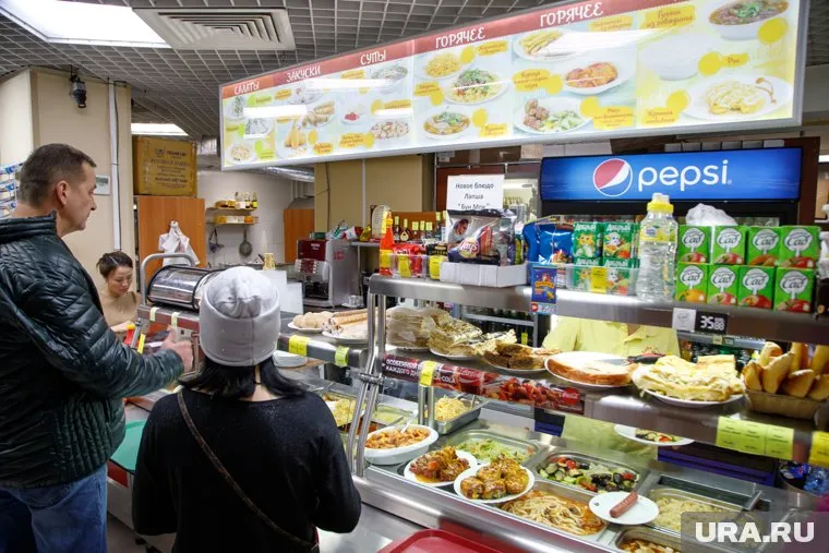 В округе разрешили ночную работу кафе на территориях АЗС