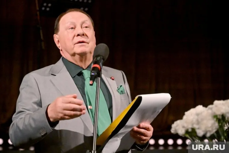 Марк Варшавер официально не подтверждал информацию о госпитализации