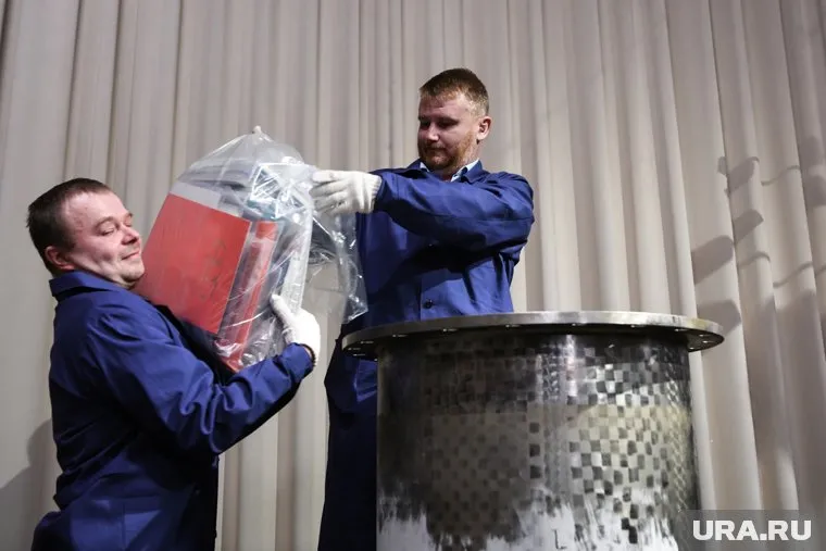 В капсуле времени в основном оказались книги