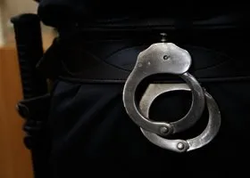 Южане, жестоко избившие екатеринбуржца, сломали руку прохожей