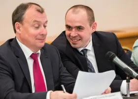 На портфель свердловского министра три претендента