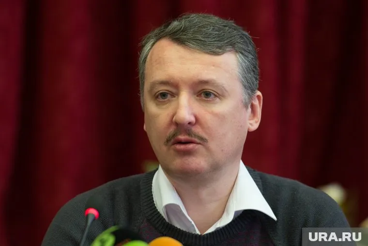 Игорь Стрелков подозревается в экстремизме, заявила его жена Мирослава Регинская