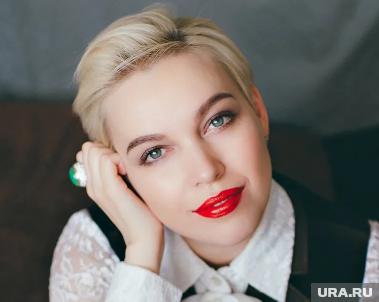 Елена Хорошилова в одиночку начала битву за империю брата