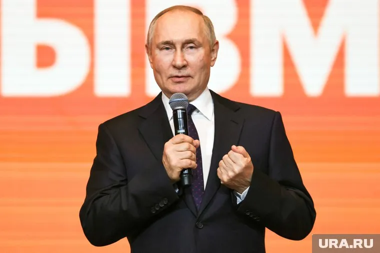 Волонтерство в России передается из поколения в поколение, заявил Владимир Путин