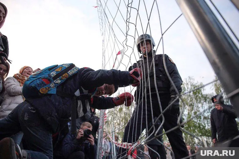 Юридическая ошибка может возобновить протесты против храма
