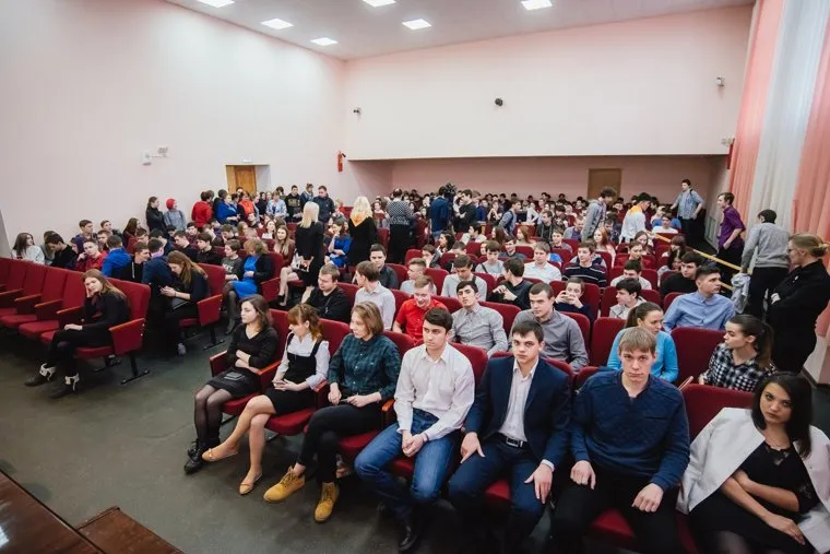 Юлия Михалкова на встрече со студентами в Верхней Пышме. Екатеринбург