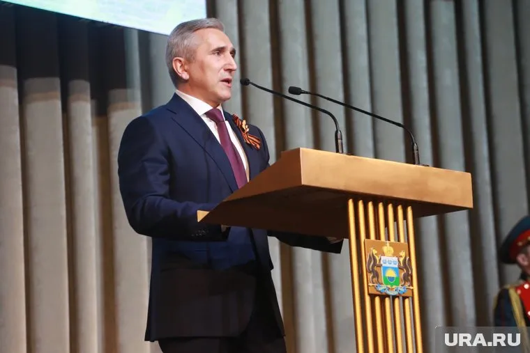 Александр Моор обратился к сотрудникам отрасли накануне Дня железнодорожника