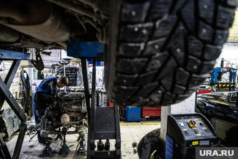 Силами няганцев уже отремонтировано пять автомобилей