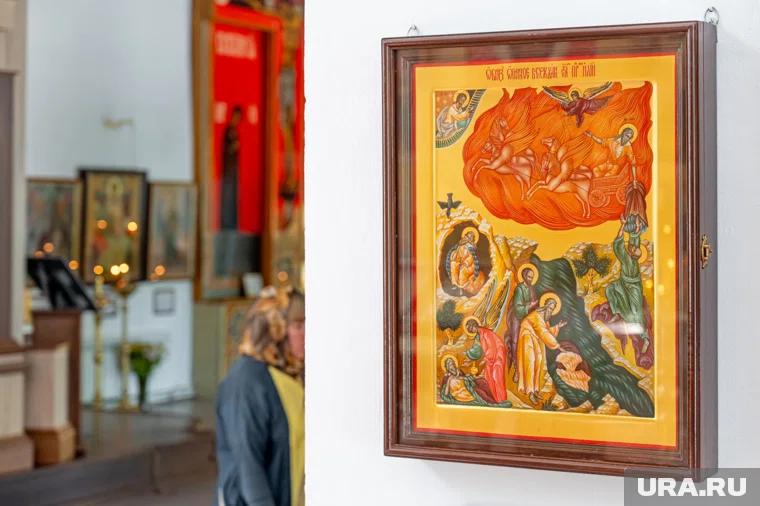 В собор в Курганской области передали иконы