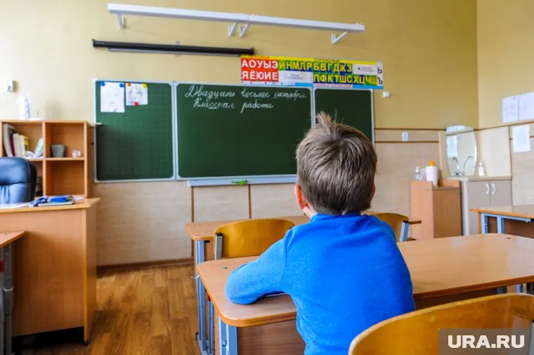 Детей отправят учиться дома