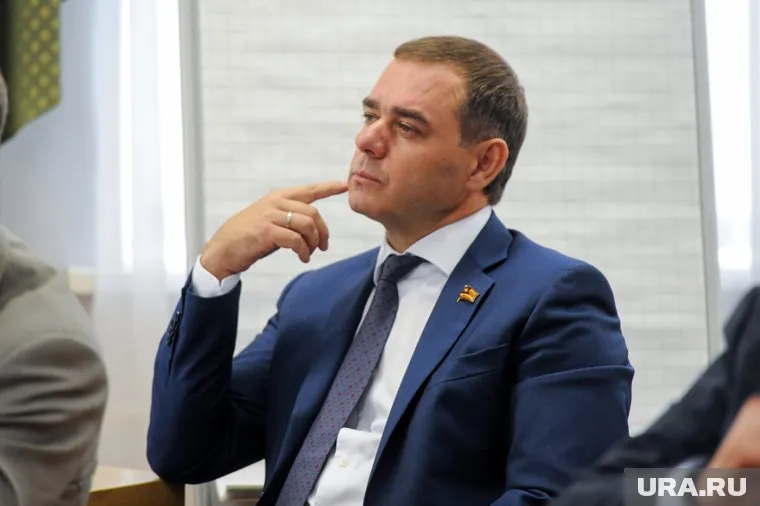 Александр Лазарев попросит освободить его от обязанностей руководителя фракции ЕР