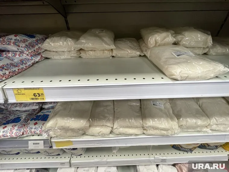 Жители Тюмени массово скупают социально значимые продукты