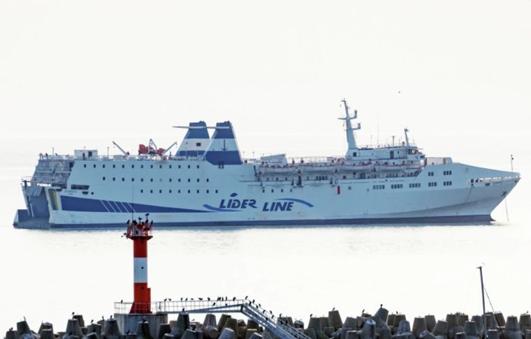 «Заберите нас»: как россияне выживают на пароме, который спустя три дня ожидания у Сочи вернулся в Турцию