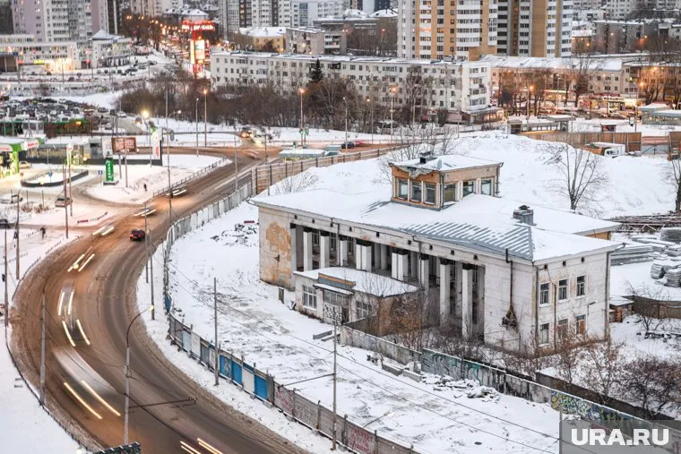 Снос «Уктуса» начался с 6 утра