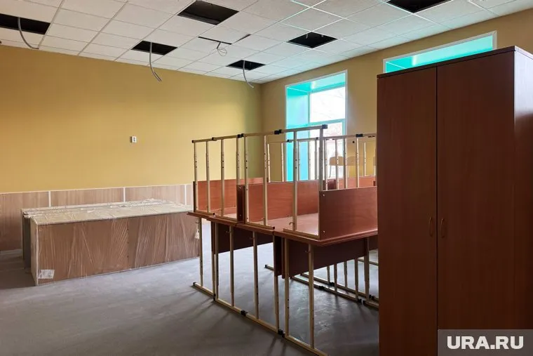 Прокуратура проверит школу в Курганской области, где треснули стены 