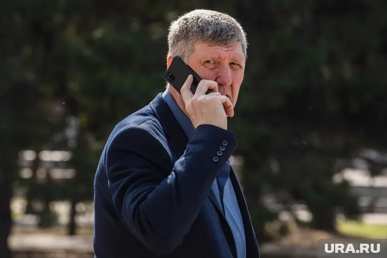 Прощание с полковником Павлом Кропотовым в Окружном доме офицеров. Екатеринбург