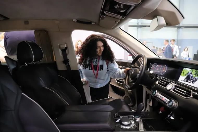 ИННОПРОМ-2022, день первый. Екатеринбург