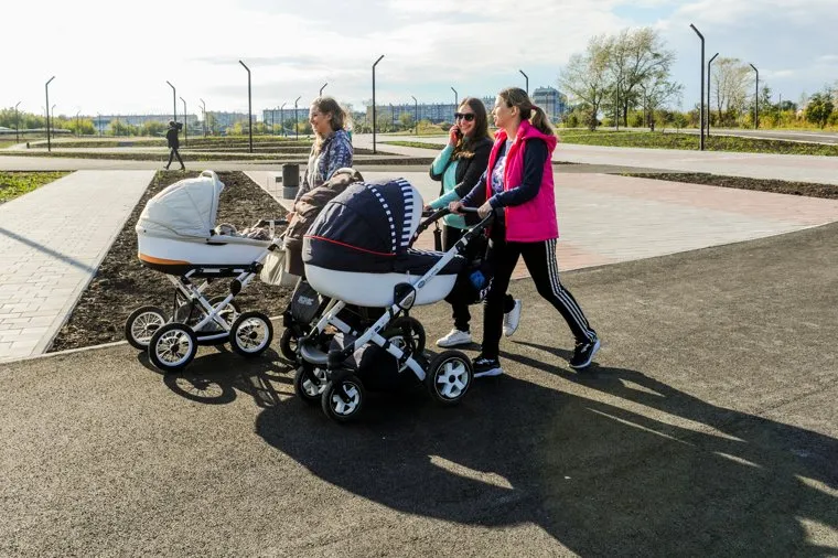 Алексей Текслер осмотрел работы по благоустройству общественных пространств. Челябинск