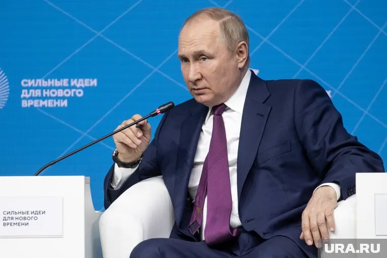 Президент РФ Владимир Путин объявил тренеру Никите Коваленко благодарность