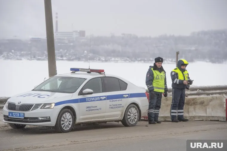 Из-за дождя на дорогах появилась ледяная корка