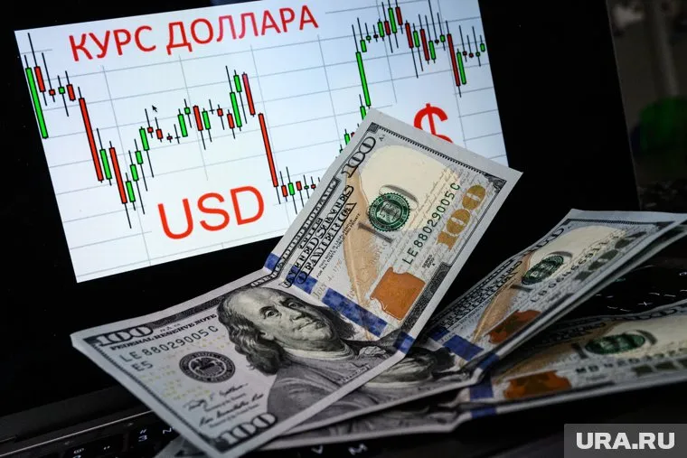 В мае Россия будет рассматривать возможность покупки инностранной валюты