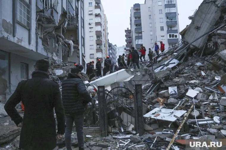 Землетрясение в Турции ощущалось в 16 странах, передает геологическая служба США