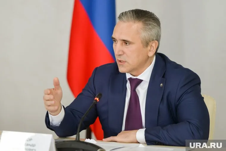 Александр Моор анонсировал открытие шести мультицентров в регионе