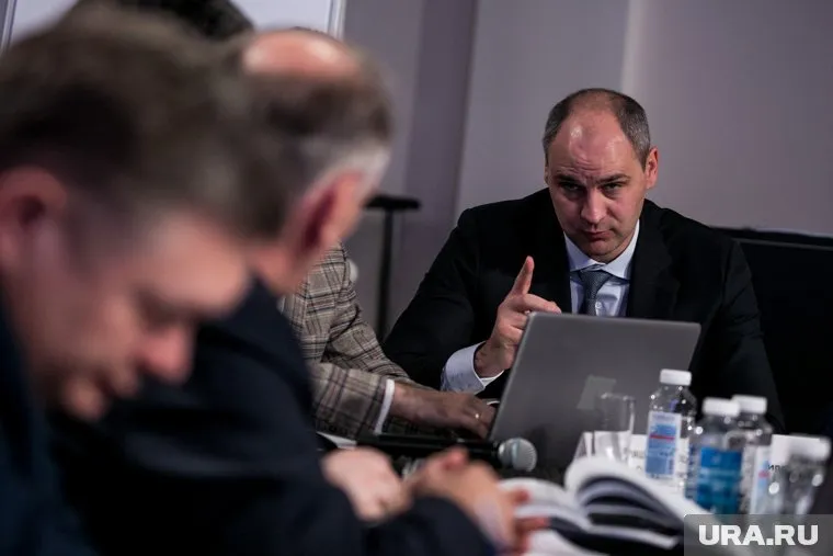 Как заявил губернатор Денис Паслер, в Оренбурге
продолжаются работы по откачке паводковых вод