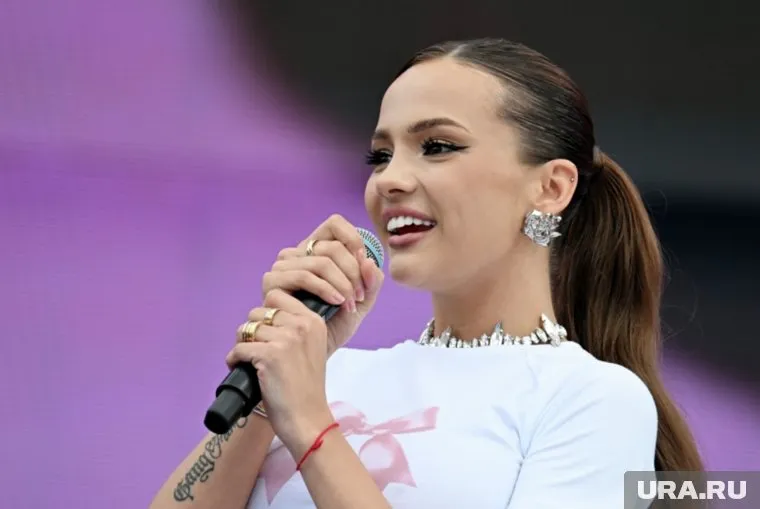 Блогера Валю Карнавал раскритиковали из-за поступления в вуз