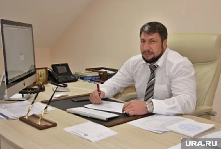 Владислав Нусинов подал в отставку