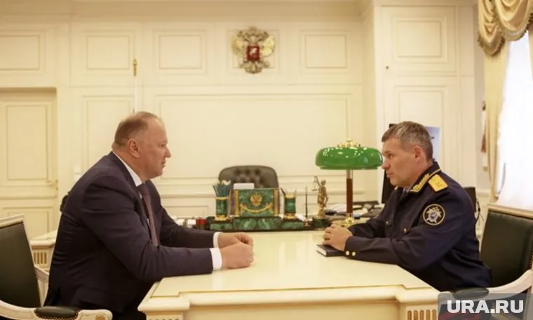 Новые руководители познакомились друг с другом