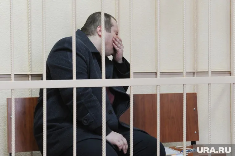 Дача взятки Александру Есипову проходила под контролем спецслужб