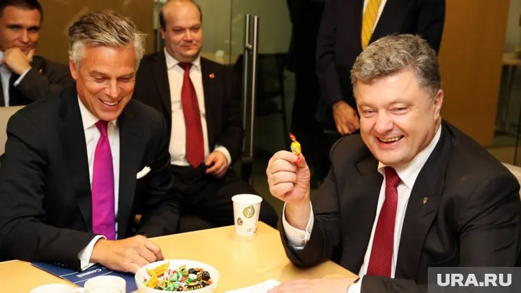 Пользователи заметили странные интонации в голосе Порошенко