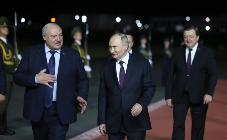 Путин заявил, что ему всегда есть что обсудить во время встреч с Лукашенко