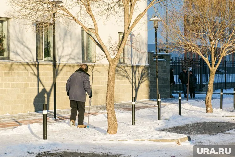 Пожилых тюменцев не хотят штрафовать, но просят заботиться о своем здоровье