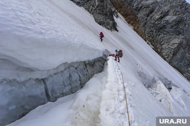 Пермяки не верят в возвращение альпинистки живой