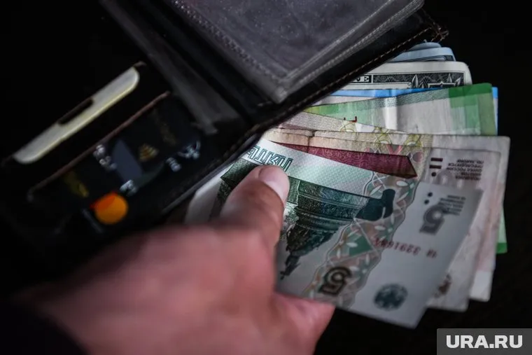 Оклады военнослужащих и силовиков поднимут на 10,5%