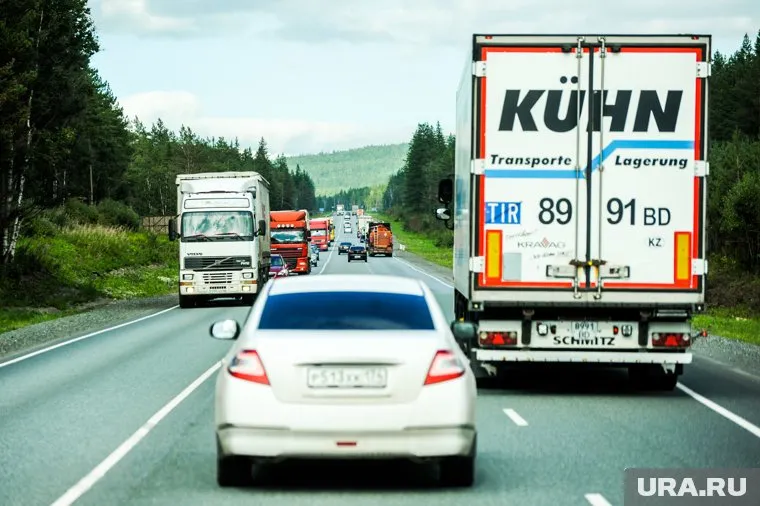 Аномальная жара срывает грузовые перевозки в Челябинской и Курганской областях